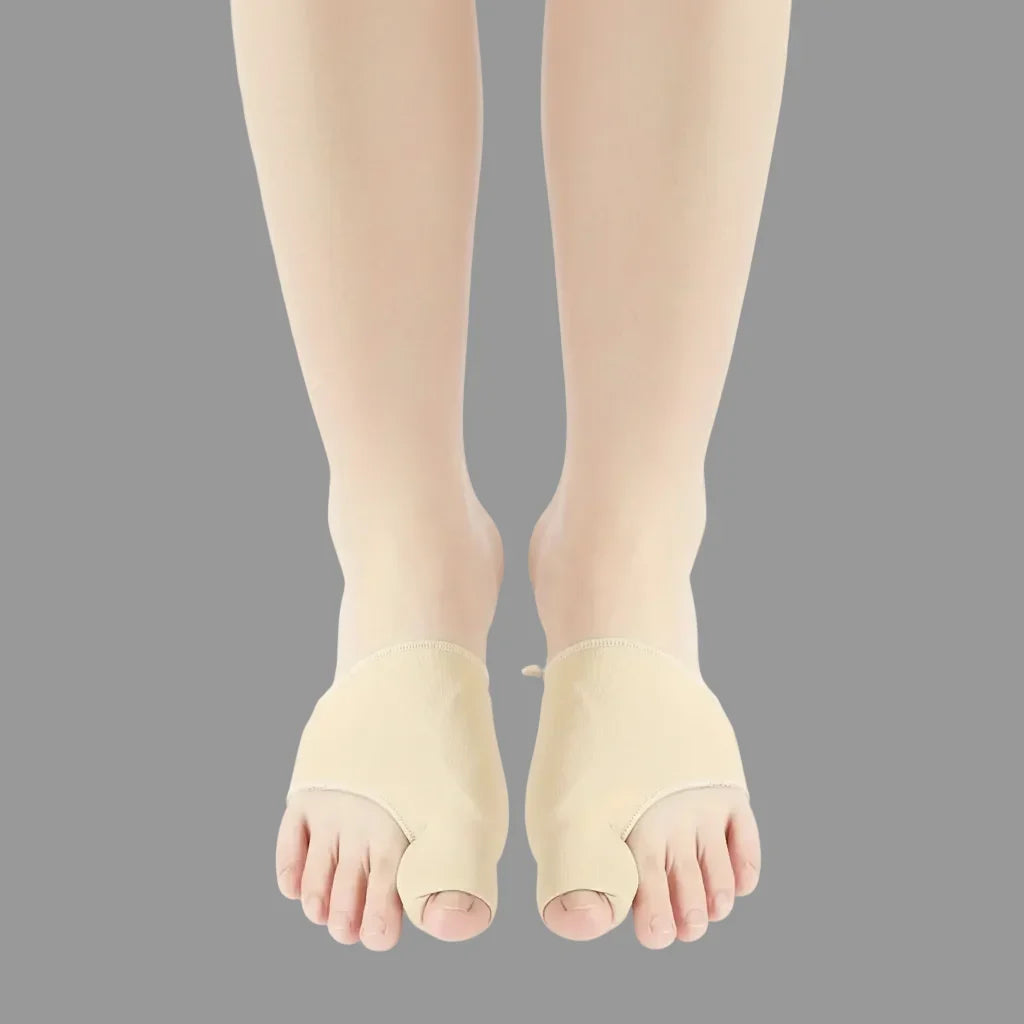COMPRESSCARE TEEN Hallux Valgus Corrector lifestyle image 3