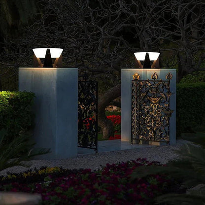 SOLSTELLAR Waterproof Solar LED Floodlight