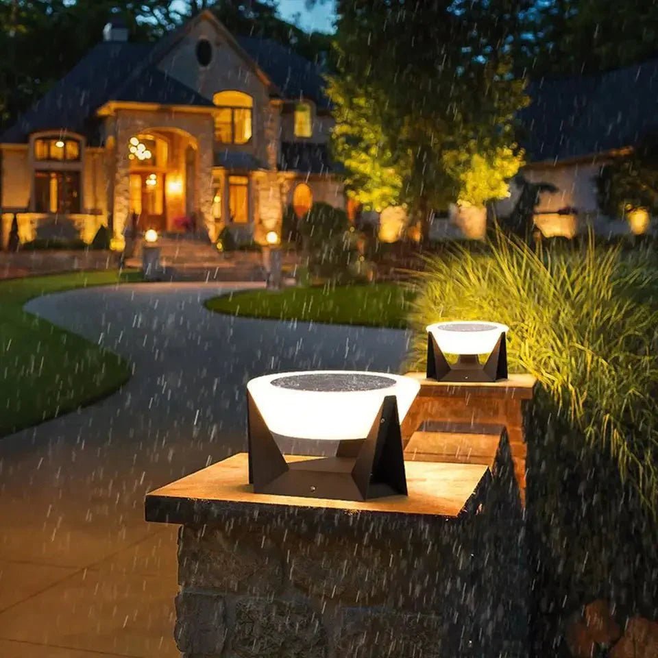 SOLSTELLAR Waterproof Solar LED Floodlight