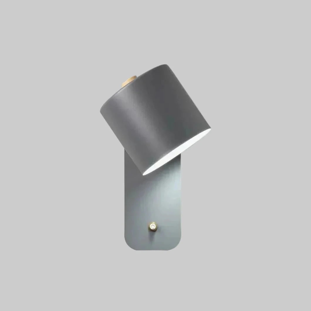PLUGLUX Minimalist Wall Lamp