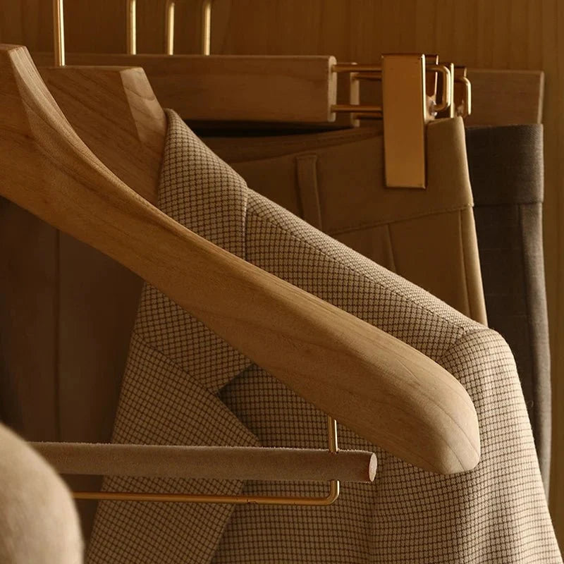 CLOSETORA Wide Wooden Hangers