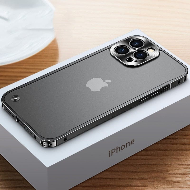 Aluminium iPhone Case, Lightweight CNC-Machined Metal Bumper