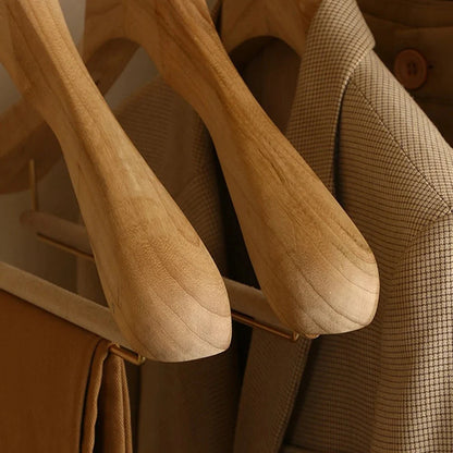 CLOSETORA Wide Wooden Hangers