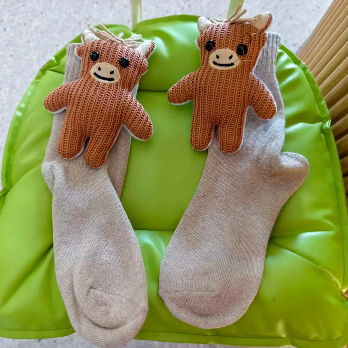 HUGFOOT Cozy House Socks