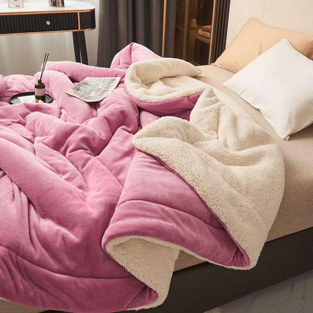 KuschelTraum Soft Flannel Fleece Blanket