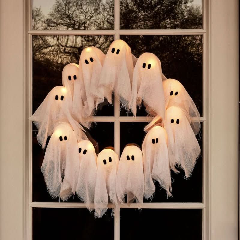 FrightLights LED Wreath Spooky Halloween Magic