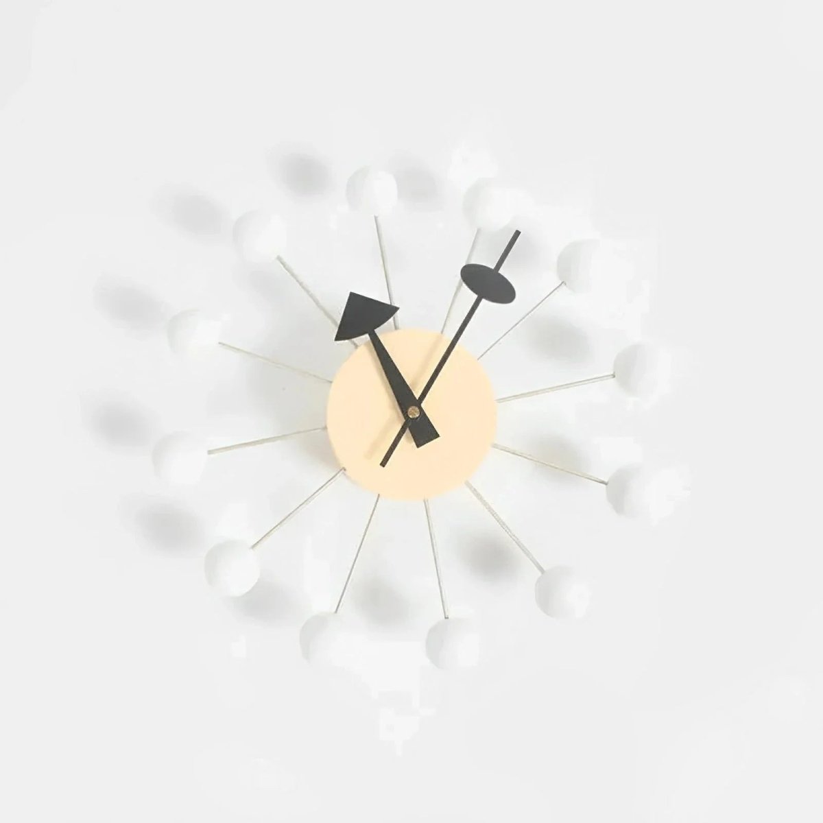 GOLDENRAY Decorative Metal Sun Wall Clock
