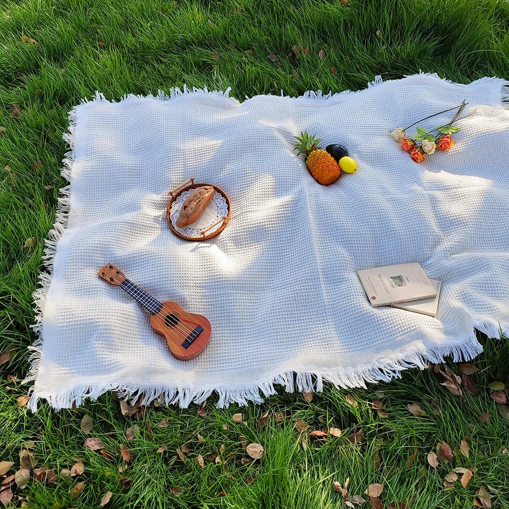 FRINGEFIELD Lightweight Picnic Blanket