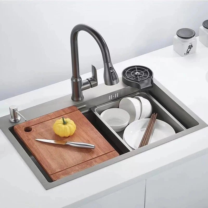 SWIVELUX Kitchen Faucet