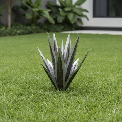 METALFLORA Lively Agave Sculpture