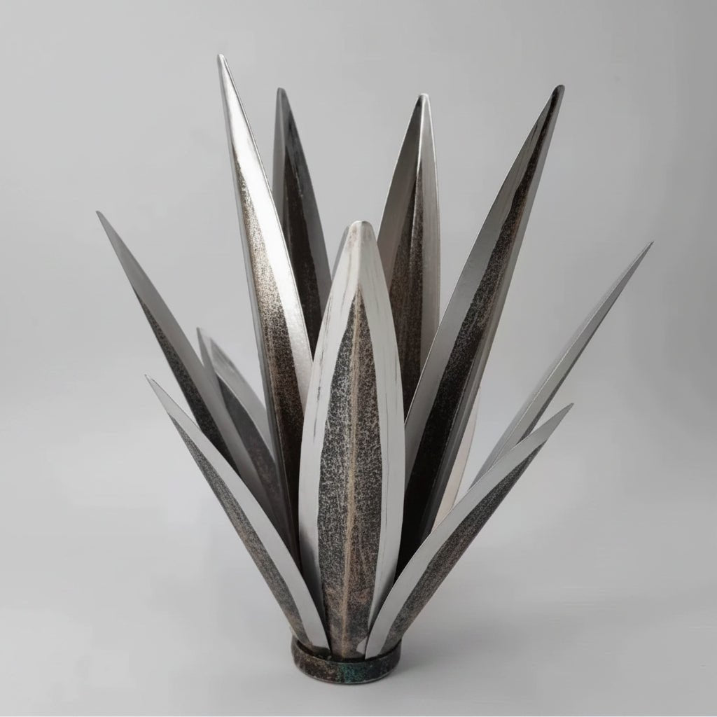 METALFLORA Lively Agave Sculpture