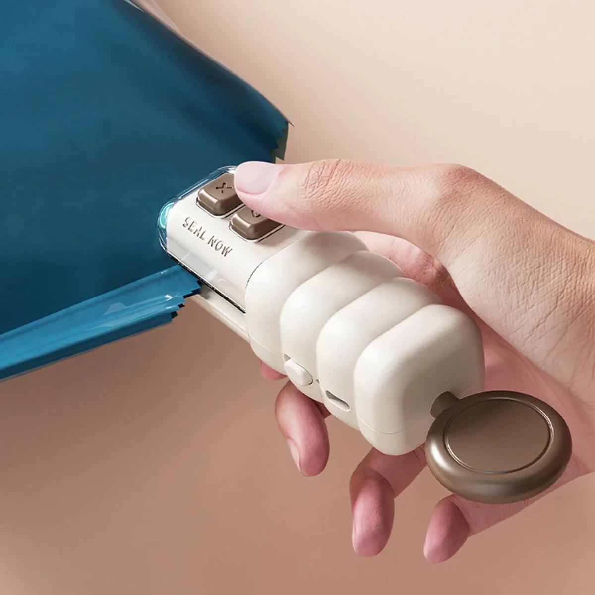 LOCKORA Multifunctional Opener for Bottles