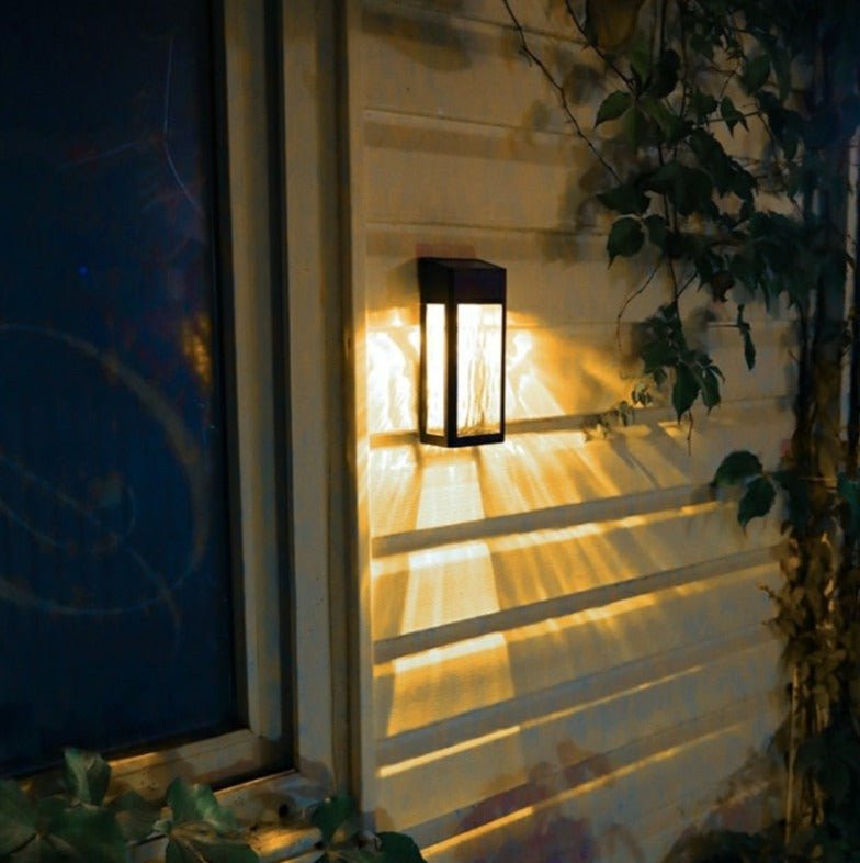 LIGHTSENSE Wall Light