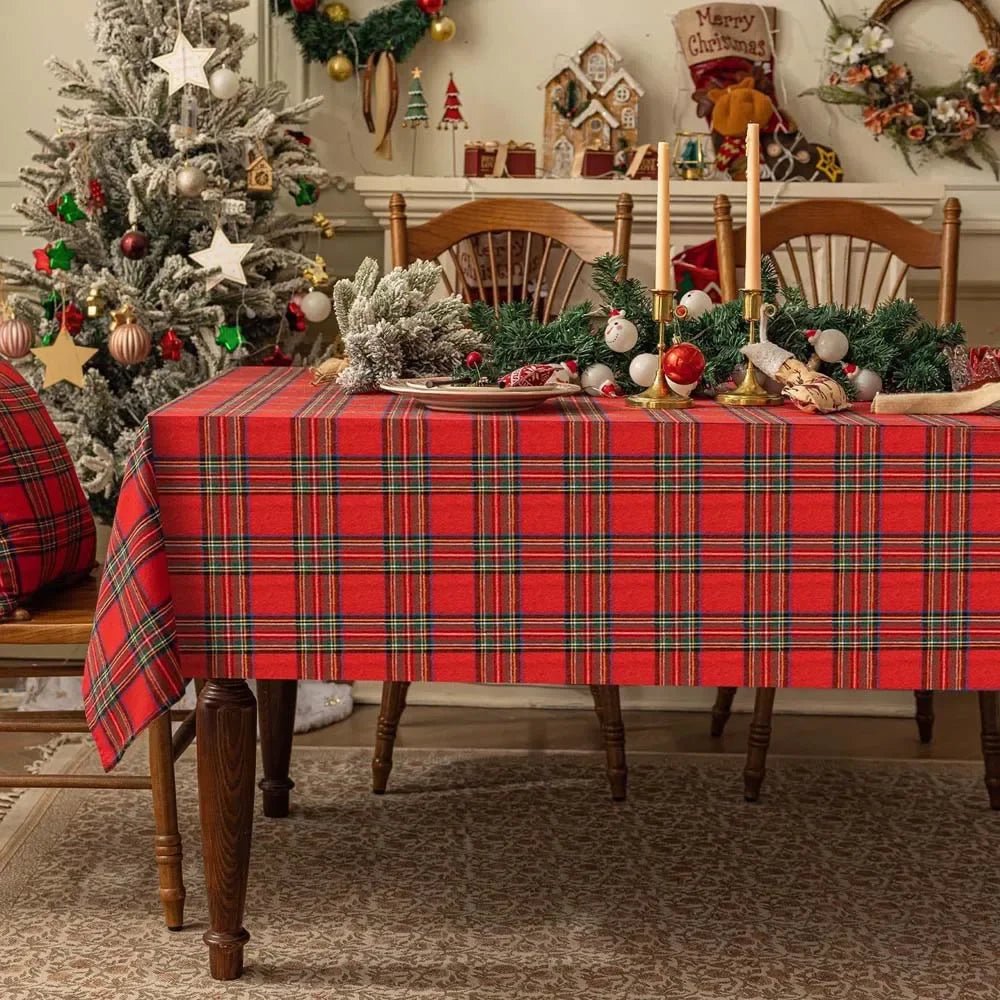 CAROLTARTAN Festive Checkered Tablecloth