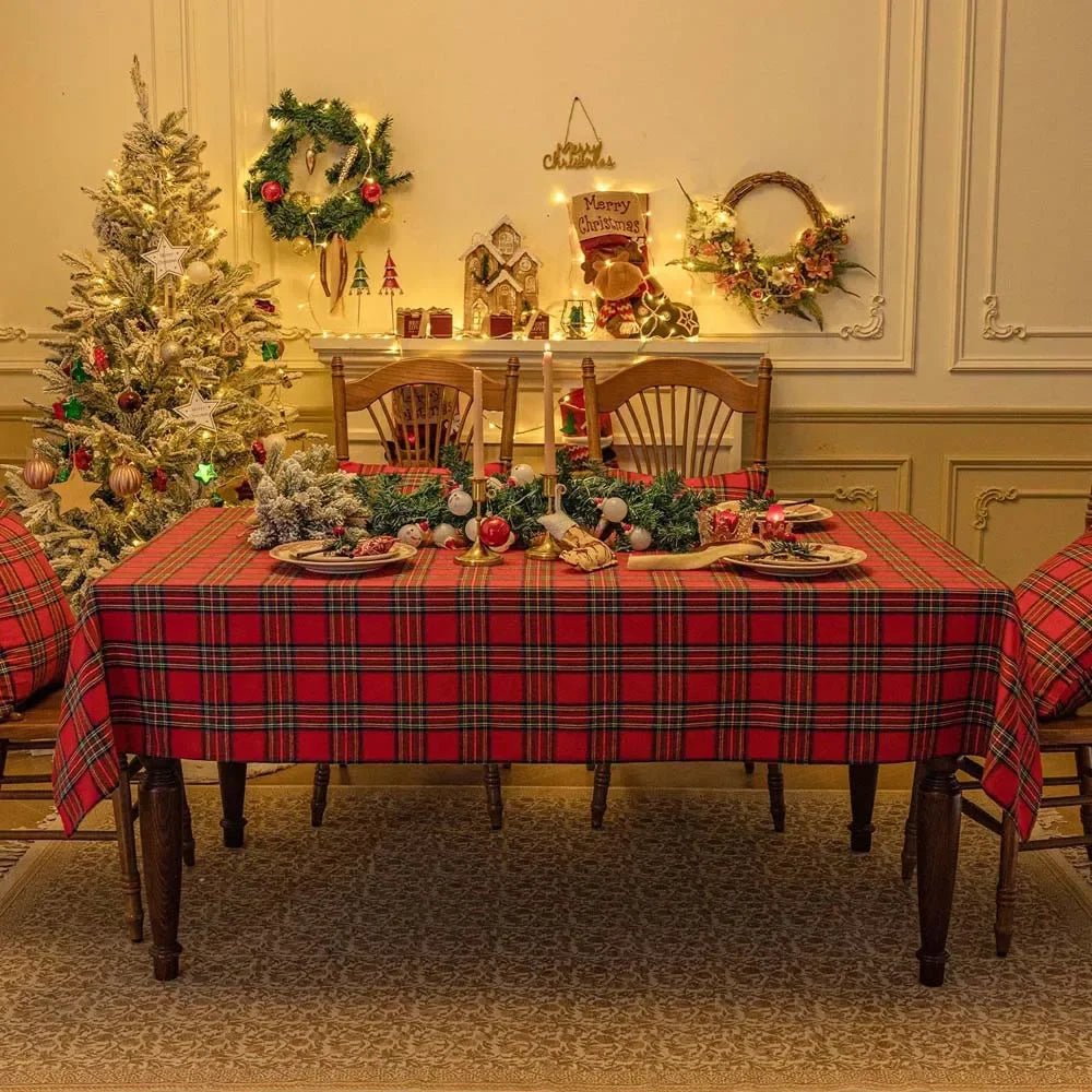 CAROLTARTAN Festive Checkered Tablecloth