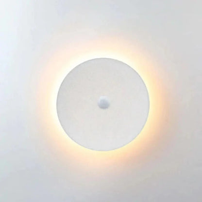 BRILORA Minimalist LED Outdoor Wall Light