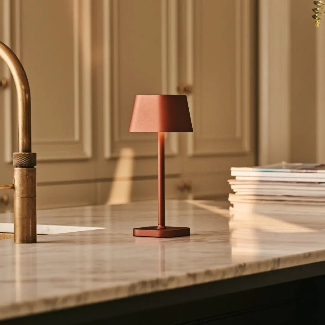 BRONZIFY Bronze Table Lamp