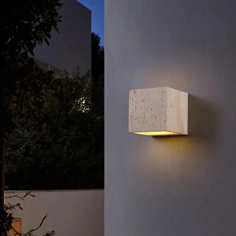 VERTIXA Outdoor Wall Light