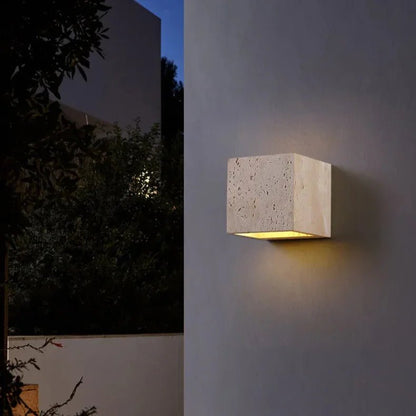 VERTIXA Outdoor Wall Light