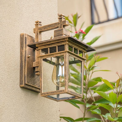 NOVAVEX Adjustable Outdoor Wall Light