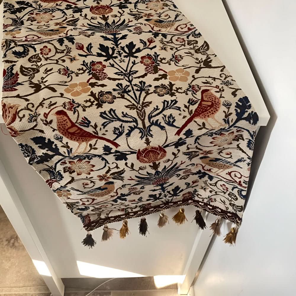 CLASSICLINENS Table Runner