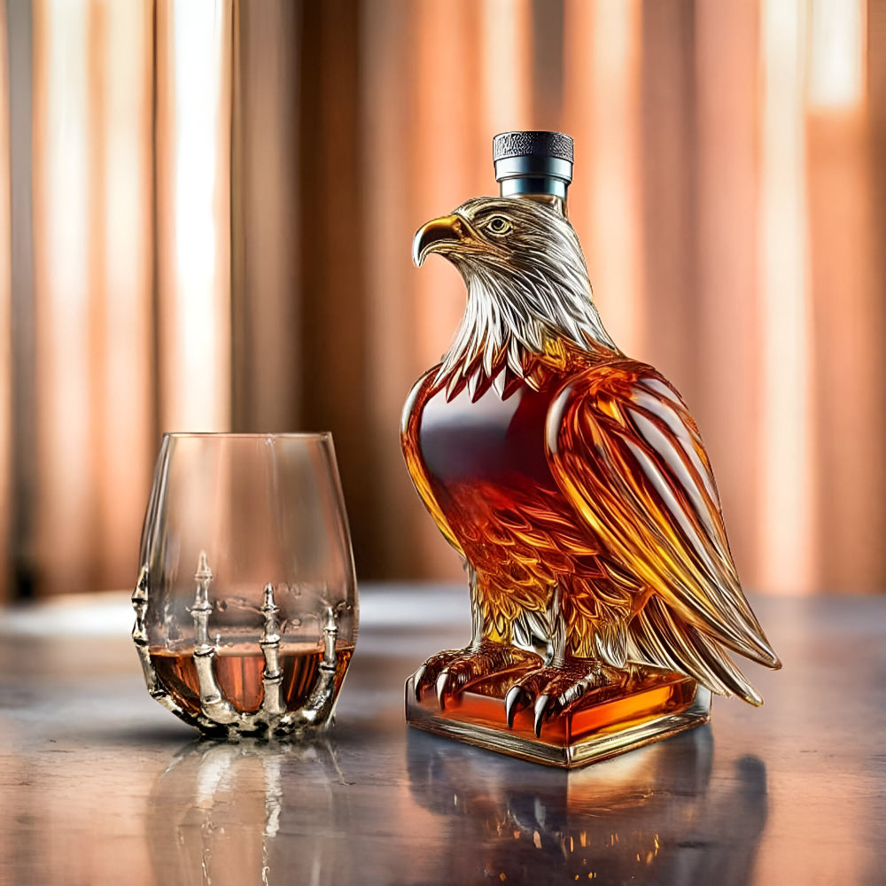 Eagle Whiskey Decanter, Decorative Glass Liquor Bottle for Bar Display