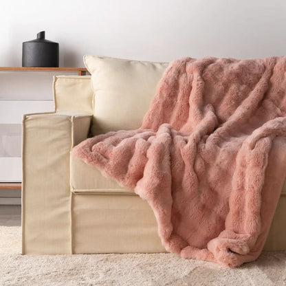 HUGMEHOME Ultra-Soft Blanket