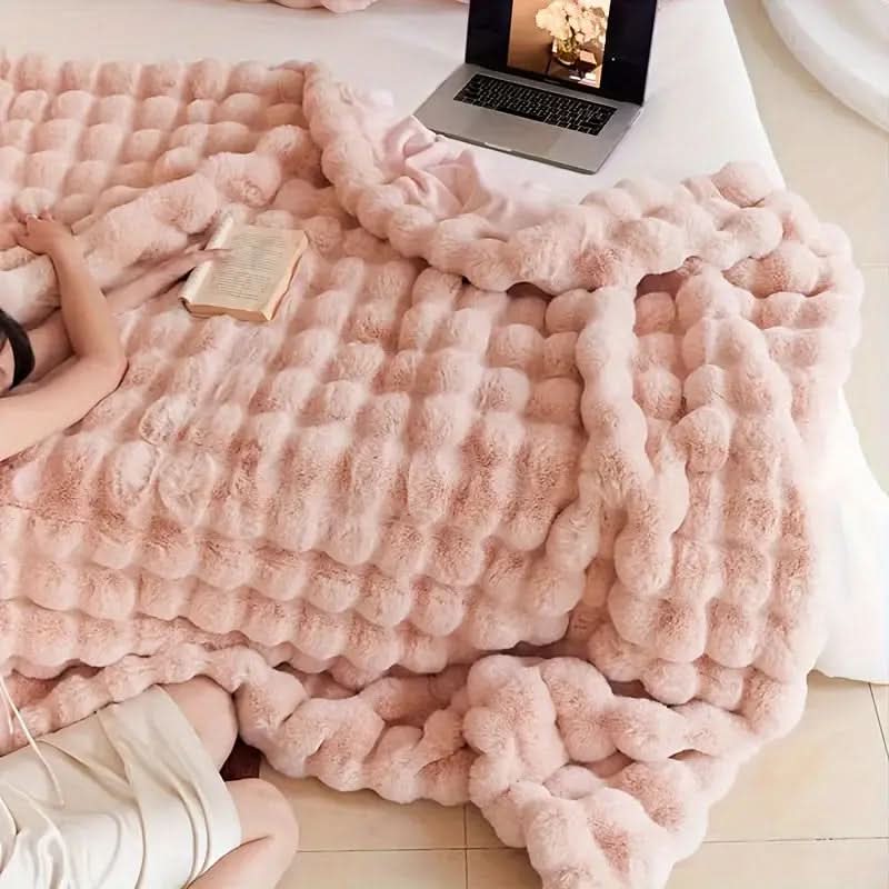 HUGMEHOME Ultra-Soft Blanket