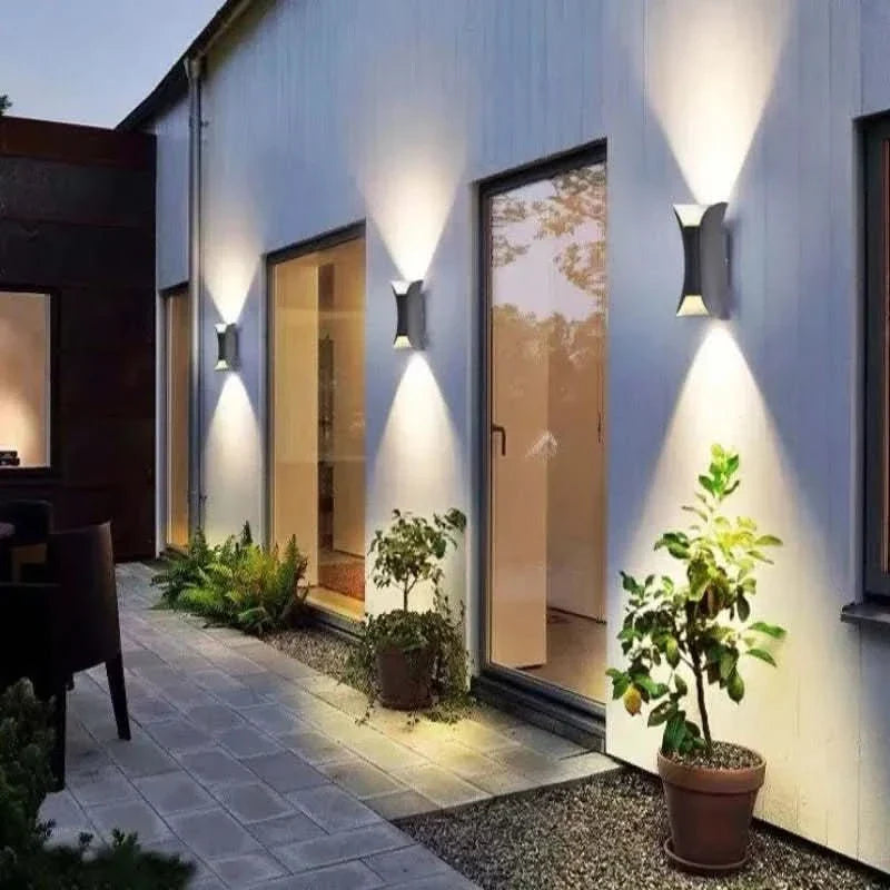 ORR CURVED LED Outdoor Wall Light