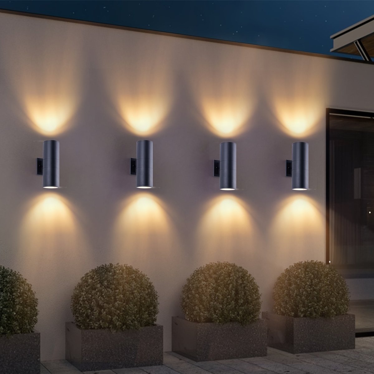 LUXFLOW Black Outdoor Wall Light