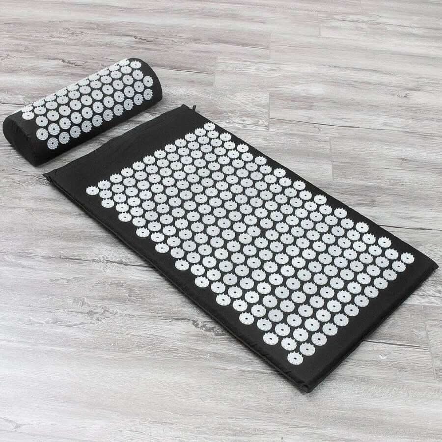 Relaxpress Acupressure Yoga Mat lifestyle image 3