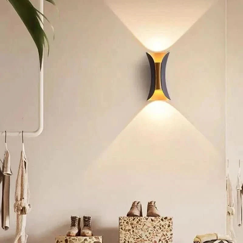ORR CURVED LED Outdoor Wall Light