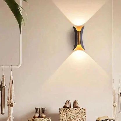 ORR CURVED LED Outdoor Wall Light