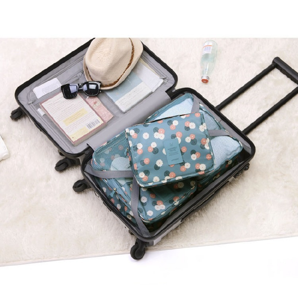 Travel Toiletry Bag, Water-Resistant Hanging Cosmetic Bag with Hook for Makeup & Toiletries