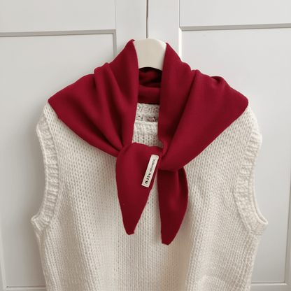 TRIANGLEA Versatile Triangular Wool Scarf