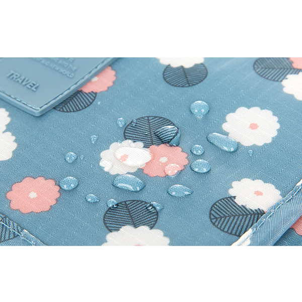 Travel Toiletry Bag, Water-Resistant Hanging Cosmetic Bag with Hook for Makeup & Toiletries