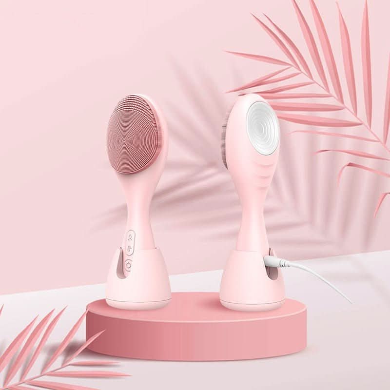 Glowpure Electric Facial Cleanser lifestyle image 2