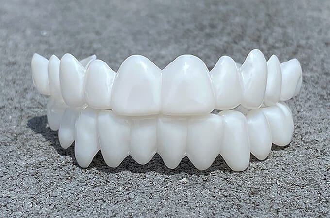 Flexible Snap On Tooth Veneers, Natural-Looking Cosmetic Veneers with Protective Storage Case – photo 2