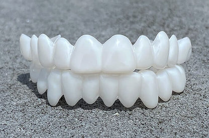 Flexible Snap On Tooth Veneers, Natural-Looking Cosmetic Veneers with Protective Storage Case – photo 2