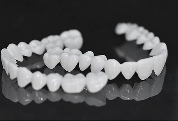 Flexible Snap On Tooth Veneers, Natural-Looking Cosmetic Veneers with Protective Storage Case – photo 7