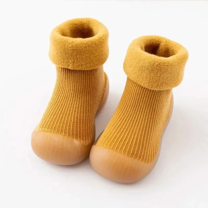 TinySteps GripSocks Non-slip Warm lifestyle image 3