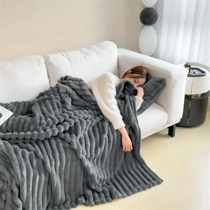 CLOUDNINE Cozy Blanket