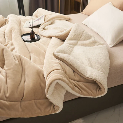 Luxurious Warm Fleece Blanket – Beige