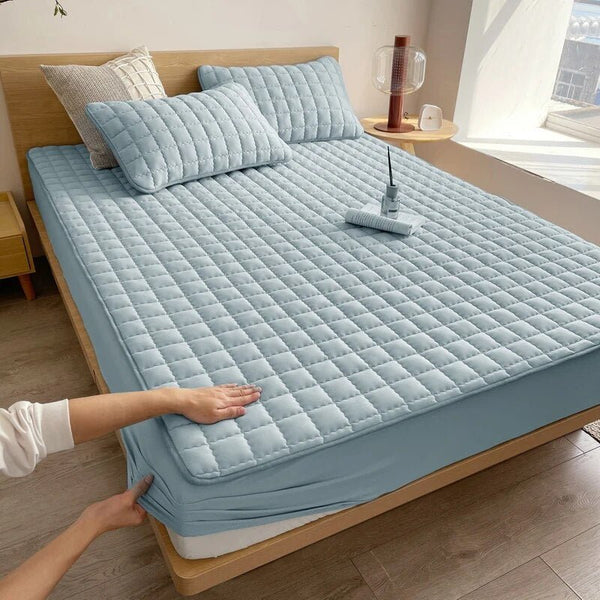 Waterproof Mattress Protector, Soft Breathable Noiseless Mattress Cover, Machine Washable