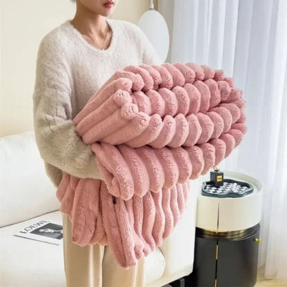 CLOUDNINE Cozy Blanket
